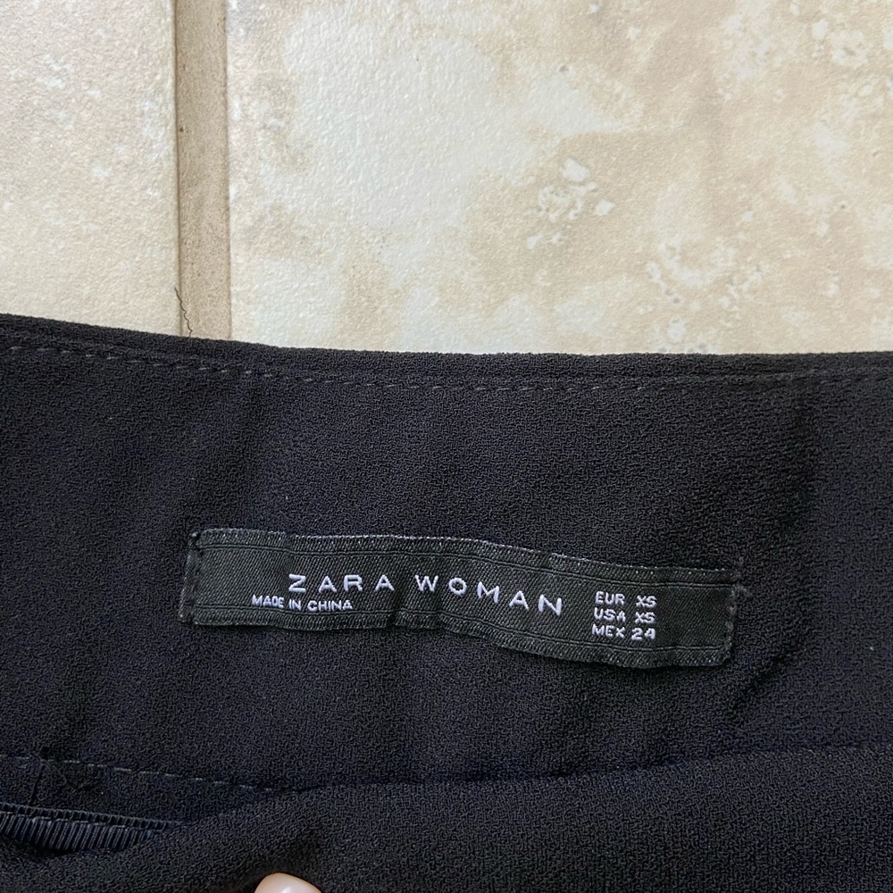High waisted wide leg Zara pants! Perfect for formal and casual occasions - Picture 4 of 4